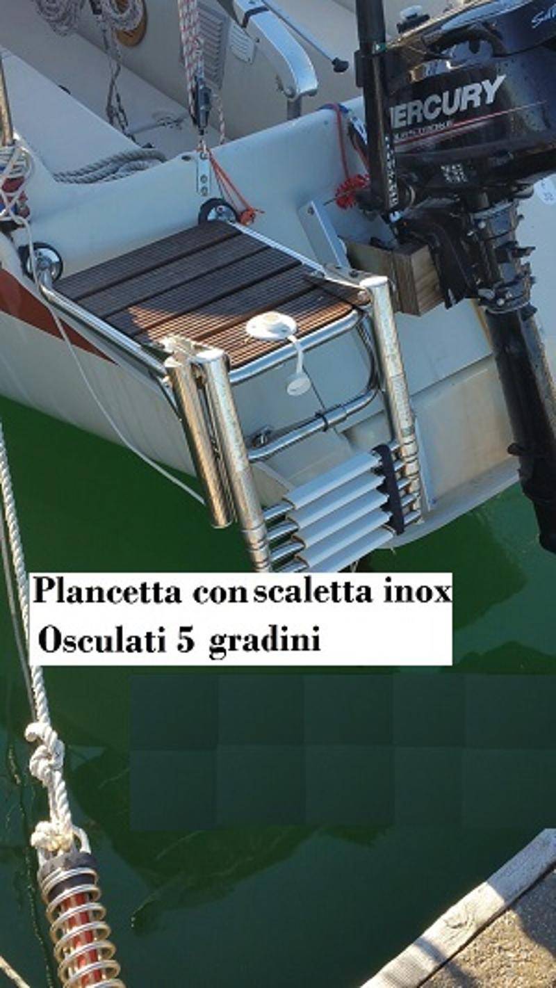 1494780517432_Dehler_25_-_Plancetta_con__scaletta_inox_Osculati_5_gradini.jpg